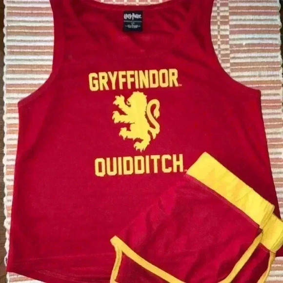 Harry Potter Gryffindor Quidditch Tank Top/Shorts Set: Size L - Picture 1 of 16